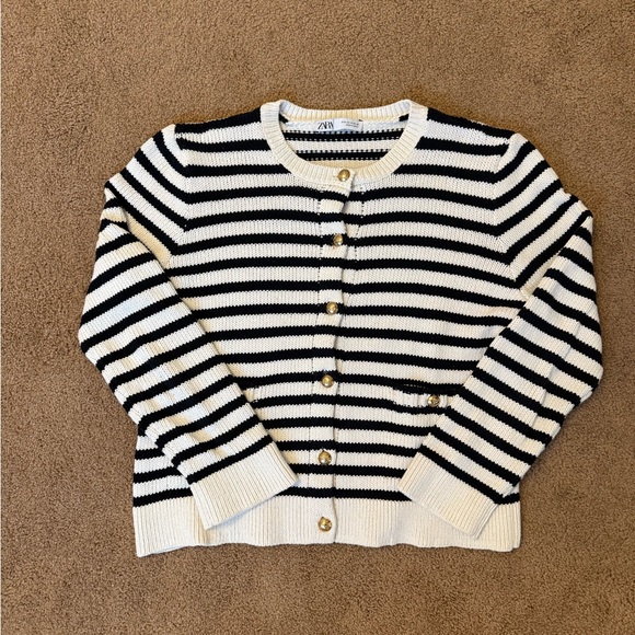 Zara Black and White Striped Cardigan - Picture 1 of 4
